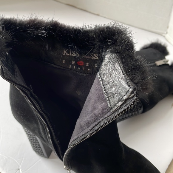 Suede Ankle Booties Made in Italy, Kiss Kiss. - Picture 8 of 14